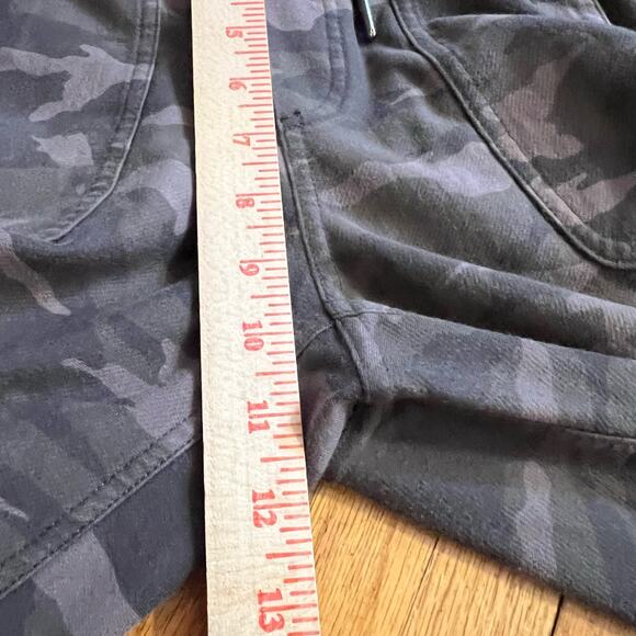 Athleta Pants Womens 4 Green Camo Jogger Sweatpants - Picture 9 of 11